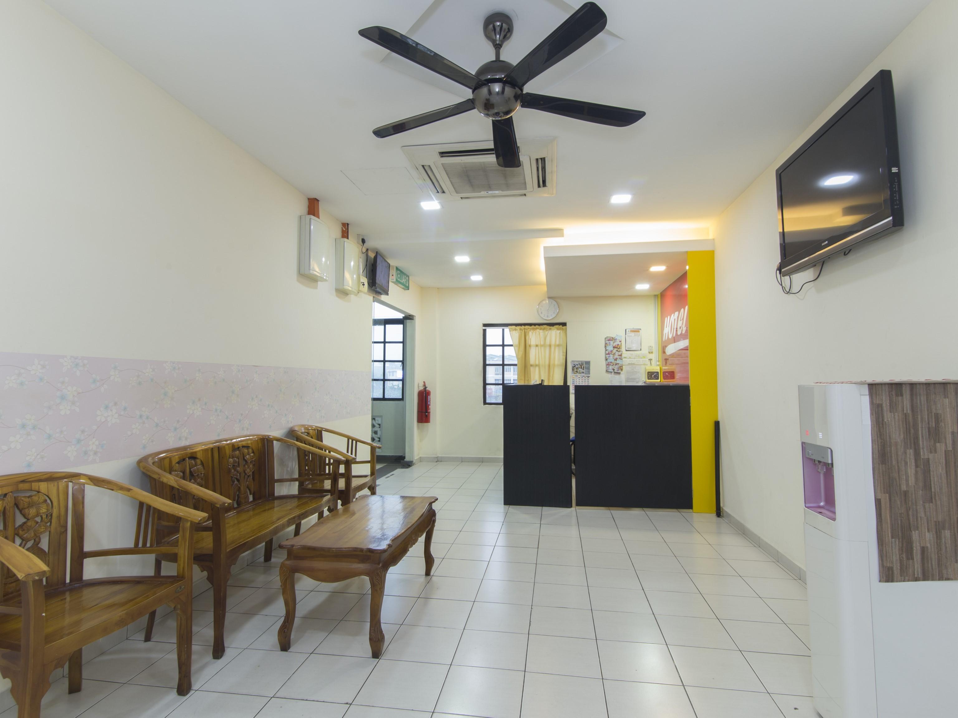 Oyo 91130 Hotel 91 Bukit Mewah Kajang Exterior foto