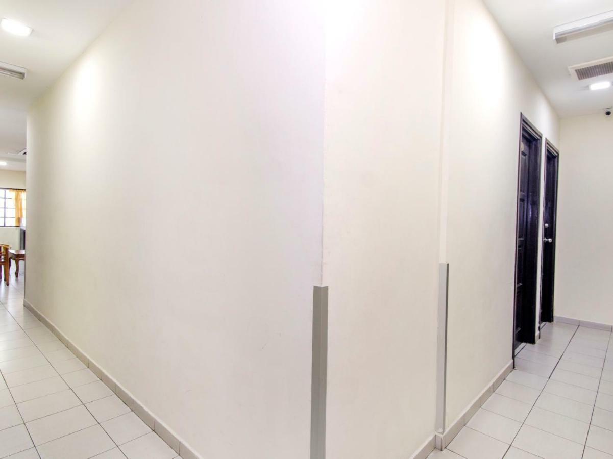 Oyo 91130 Hotel 91 Bukit Mewah Kajang Exterior foto